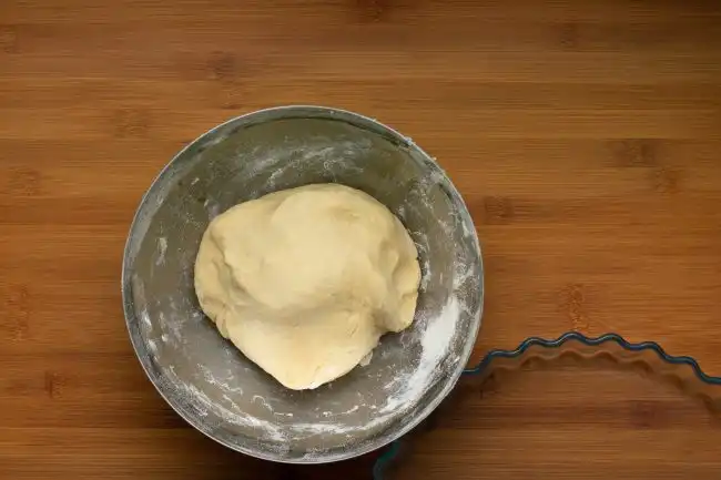 Flour-butter-mixed-dough-gp-SunCakeMom