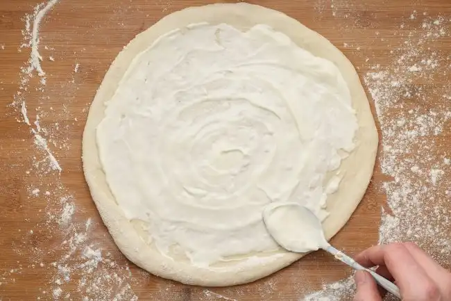 White pizza recipe - SunCakeMom