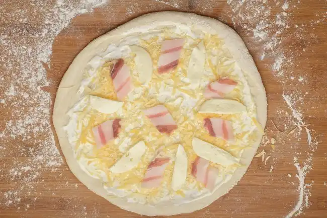 White pizza recipe - SunCakeMom