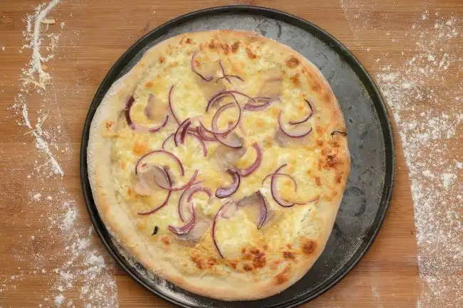 White pizza recipe - SunCakeMom