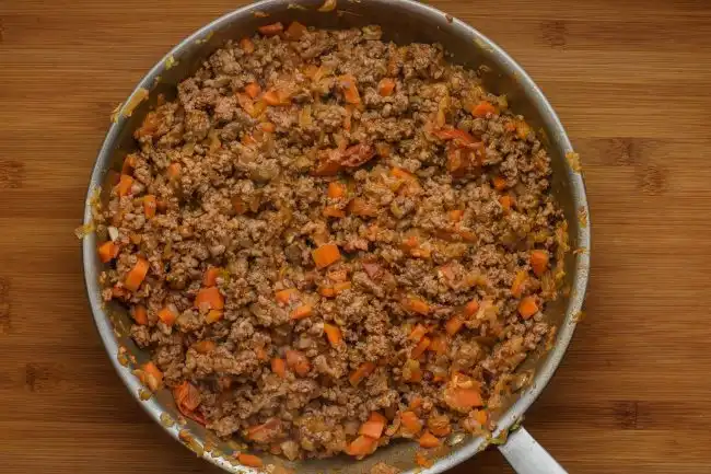 Mirepoix-paprika-tomato-ground-meat SunCakeMom