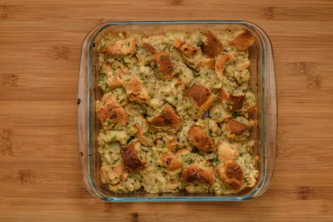 Onion-celery-bread-stuffing-mix--gp--8-SunCakeMom